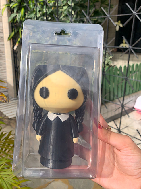 Boneco Funko Wandinha